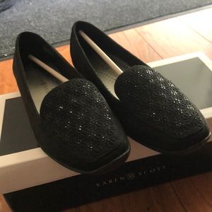 Karen Scott Black Flats